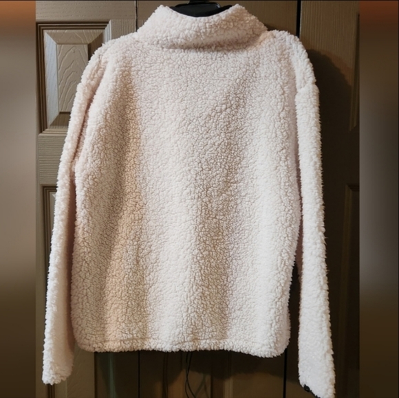 (NWOT)🍁Fleece🍁 No Boundaries , Womens Medium (7-9) off white fleece pullover - Picture 2 of 3